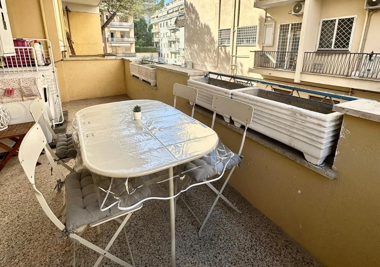 Apartment La Casa Di G Metro A Tra Vaticano E Gemelli